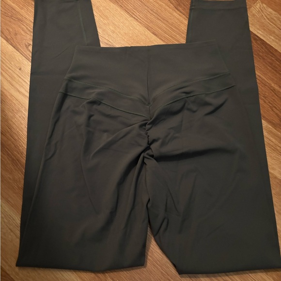 Whitney simmons gymshark leggings v3 - Picture 6 of 7